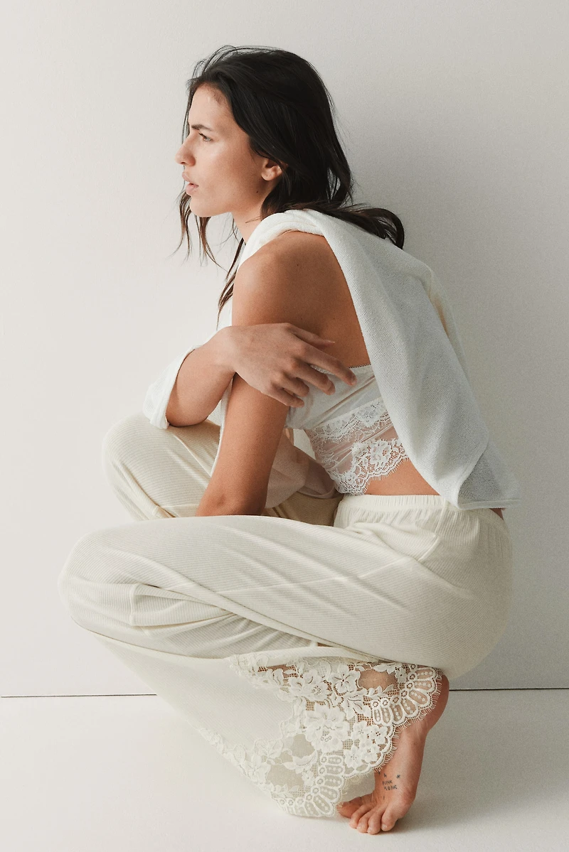 Pantalon de pyjama avec dentelle