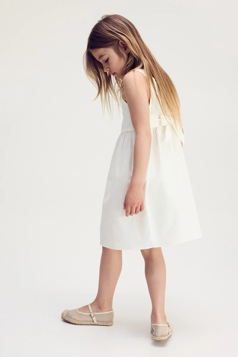 Robe en coton avec détail à nouer