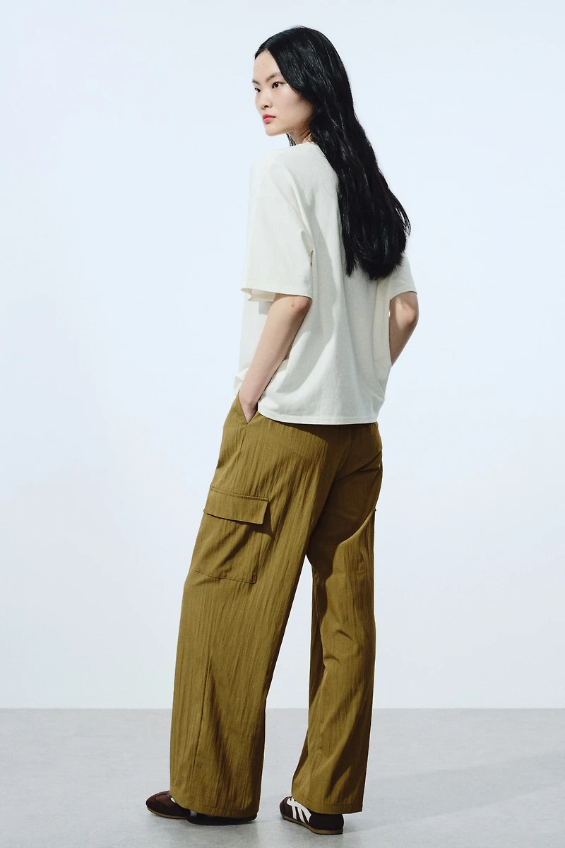 Wide-Leg Cargo Pants