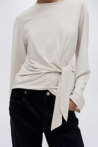 Tie-Detail Top