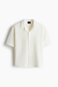 Chemise gaufrée coupe ample à col cubain