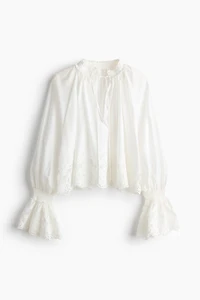 Blouse avec dentelle