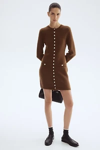 Robe en tricot boutonnée devant