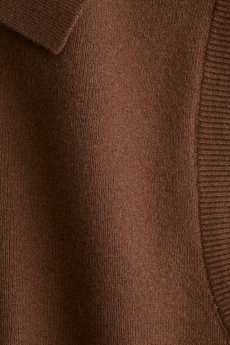 Sweater Vest with Collar