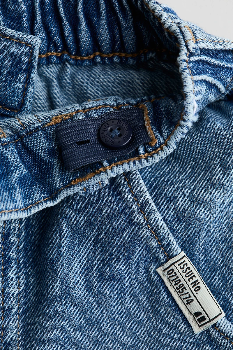 Loose-Fit Tapered Leg Jeans