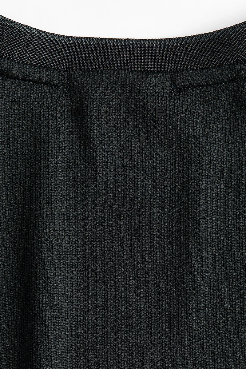 Regular-Fit Soccer Jersey with DryMove™
