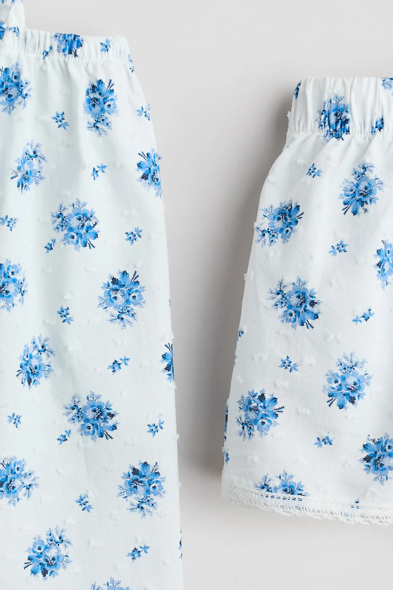 Ensemble 2 pièces en plumetis avec imprimé fleuri