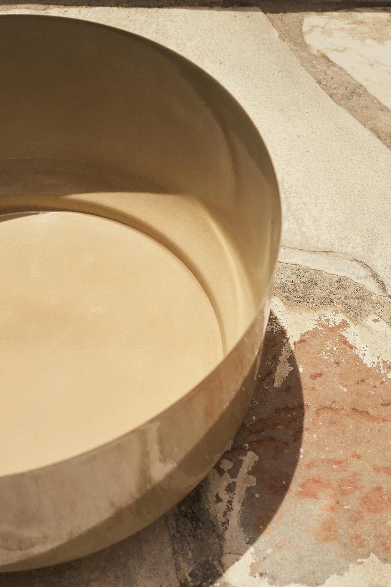 Cache-pot large en métal