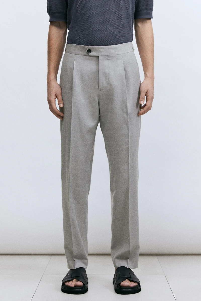 Pantalon classique en laine mélangée