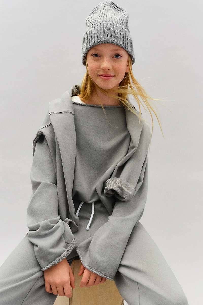 Boat-Neck Sweatshirt