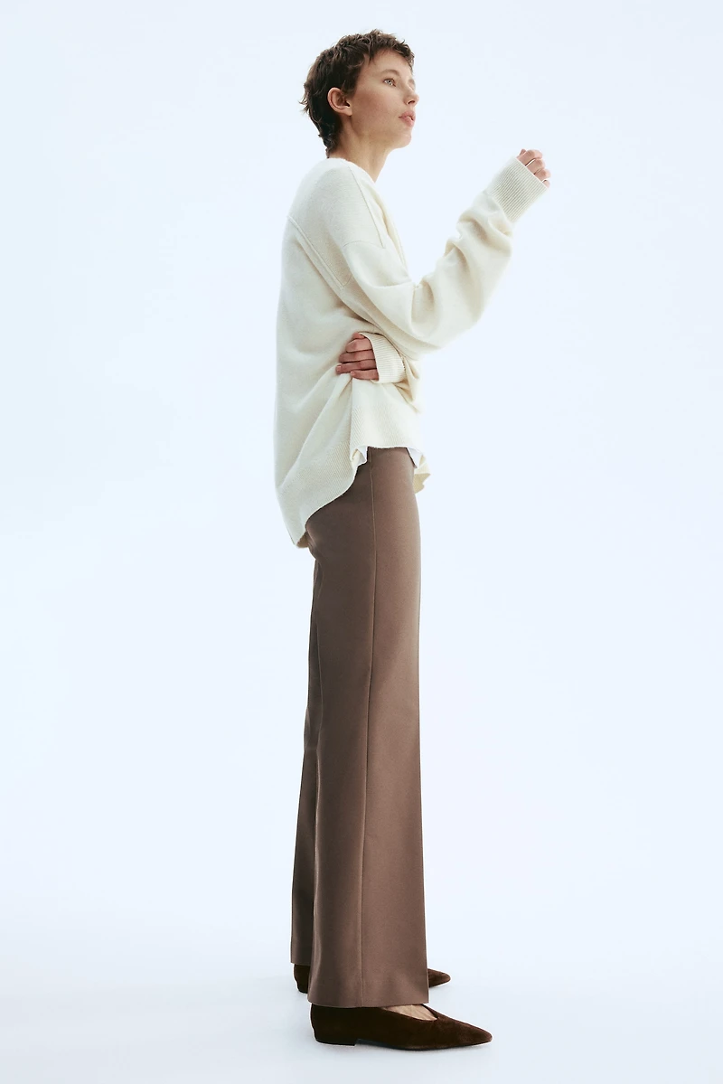 Pantalon jambe semi-évasée