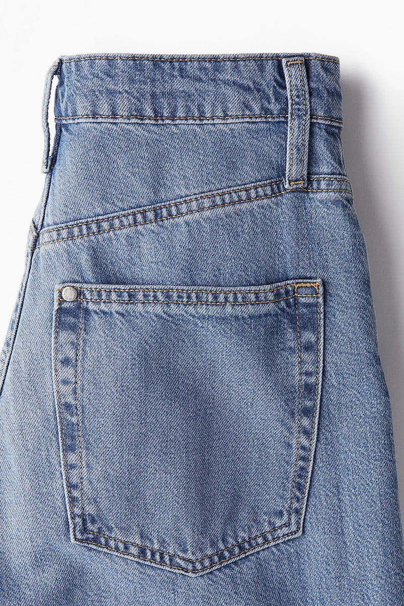 Curvy Fit Feather Soft Wide Ultra High Jeans