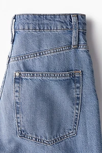 Curvy Fit Feather Soft Wide Ultra High Jeans