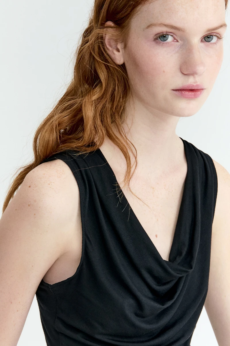 Haut en jersey avec encolure bénitier