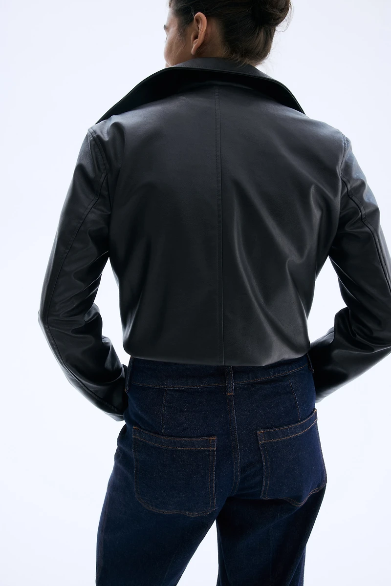 Jean ample à la cheville taille haute