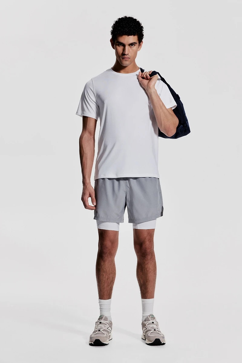 T-shirt de sport coupe classique DryMove🅪
