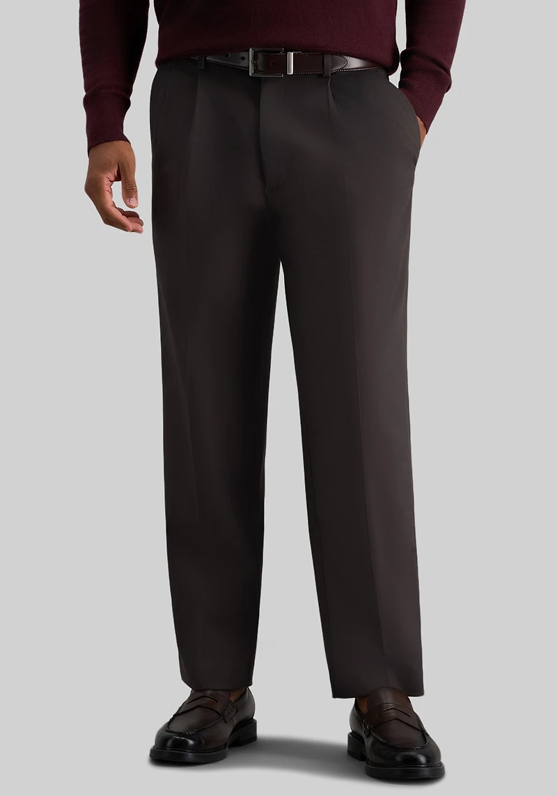 Haggar Classic Fit Iron-Free Premium Pleated Khaki Pants