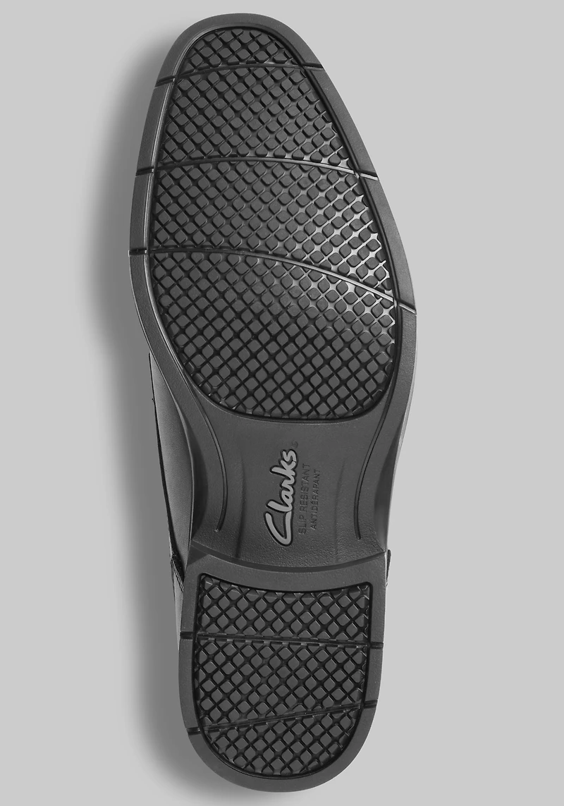 Clarks Eldredge Plain Toe Oxfords