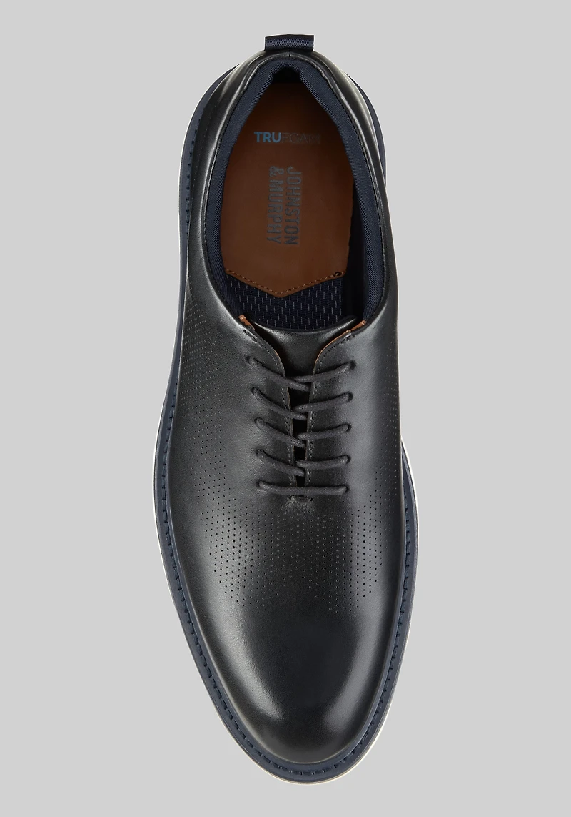 Johnston & Murphy Upton One-Piece Perfed Plain Toe