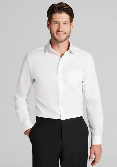 Traveler Collection Slim Fit Spread Collar Solid Dress Shirt