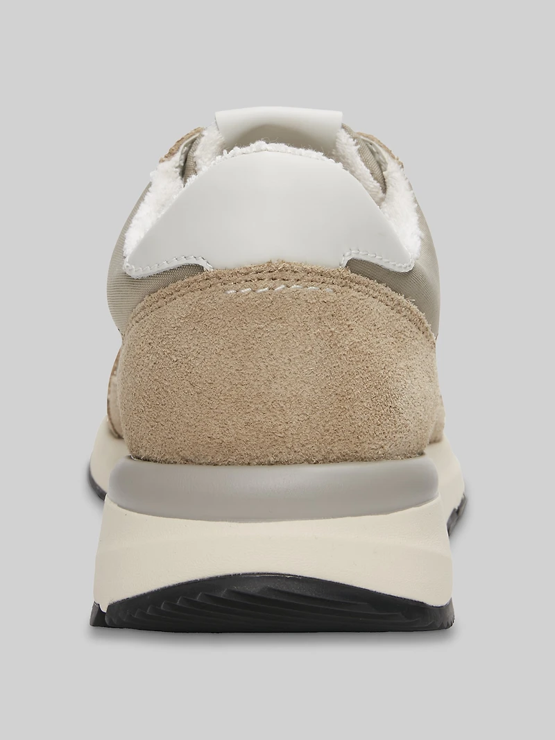 Leap Lace-Up Jogger Sneakers