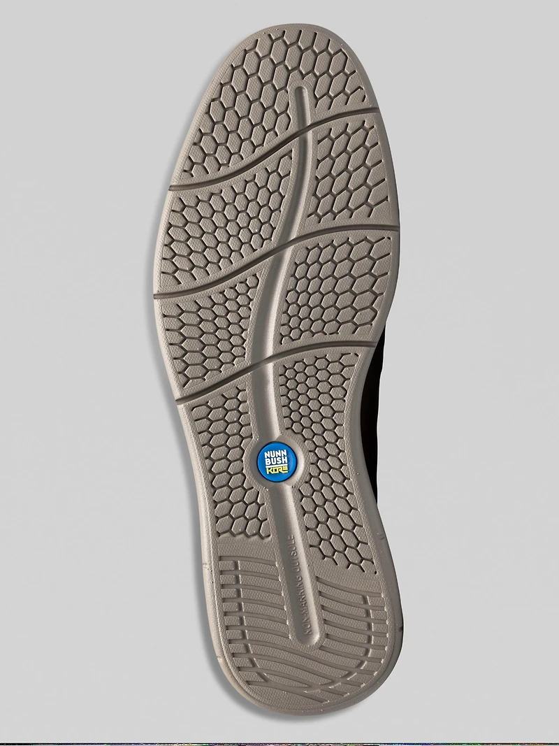 Chase Plain Toe Chukka Boots