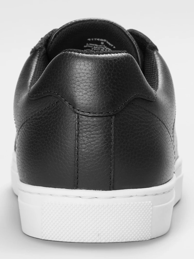 Pebble Grain Sneakers