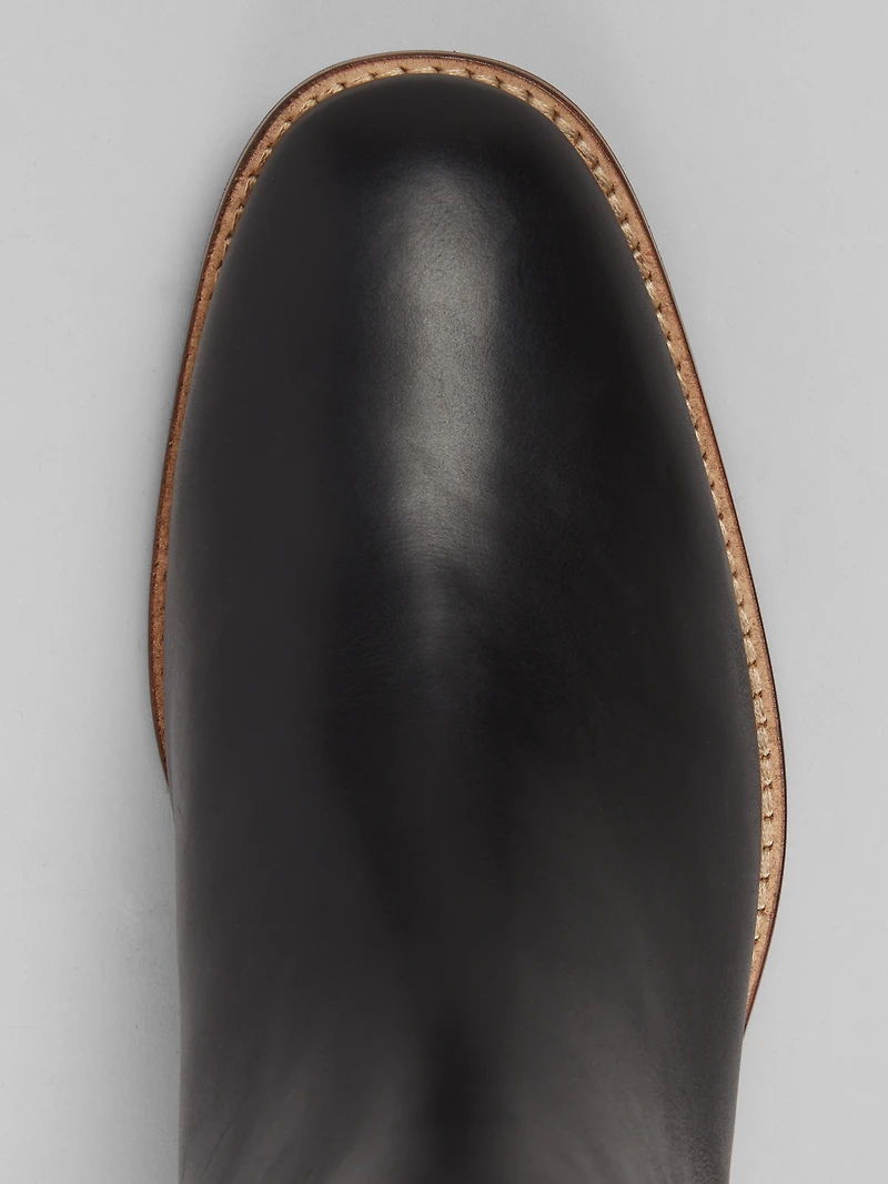 Ravena Plain Toe Chelsea Boots