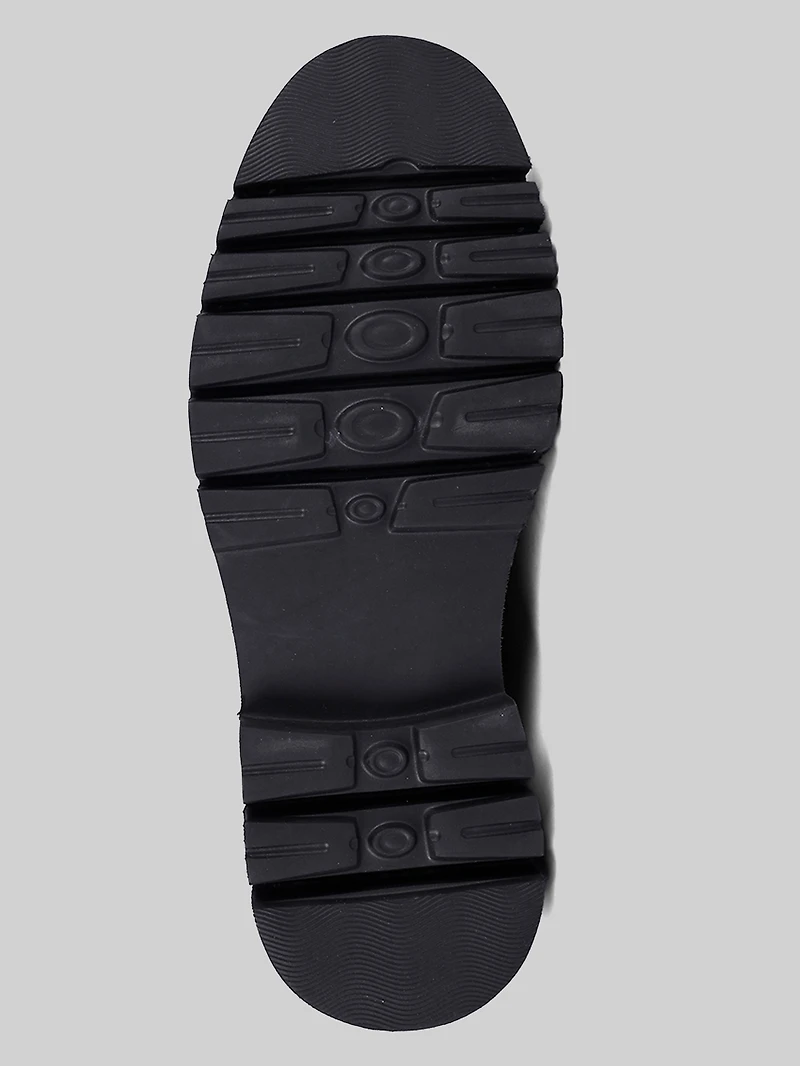 Defy Chelsea Plain Toe Boots