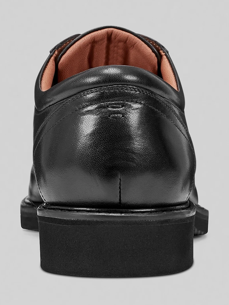 Findlay Dress Lace-Up Almond Toe Oxfords