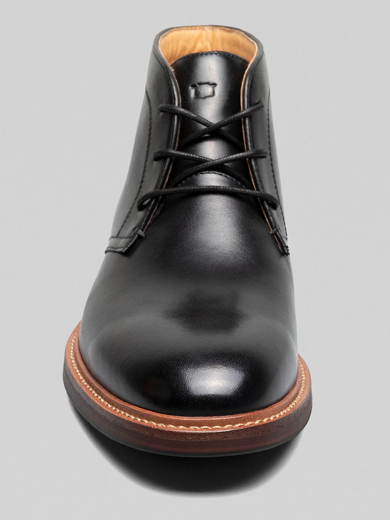 Anthem Plain Toe Chukka Boots