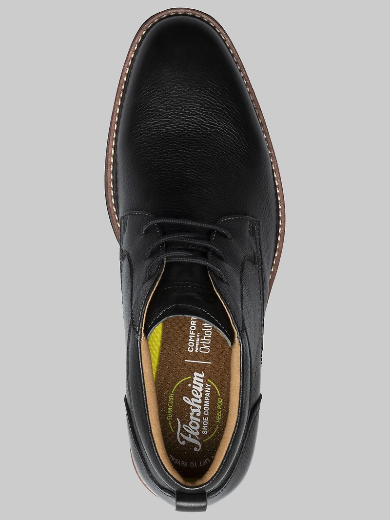 Traveler Plain Toe Chukka Boots