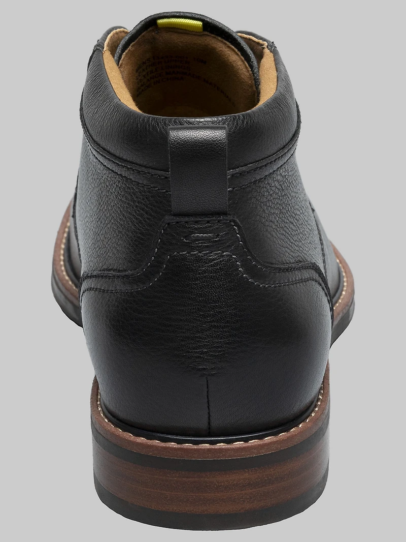 Traveler Plain Toe Chukka Boots