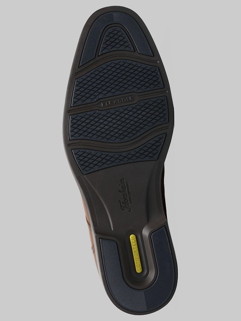 Traveler Plain Toe Chukka Boots