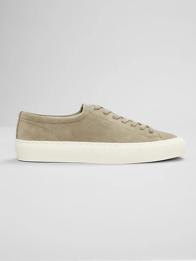 Court Sneakers