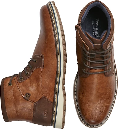 Grady Plain Toe Chukka Boots