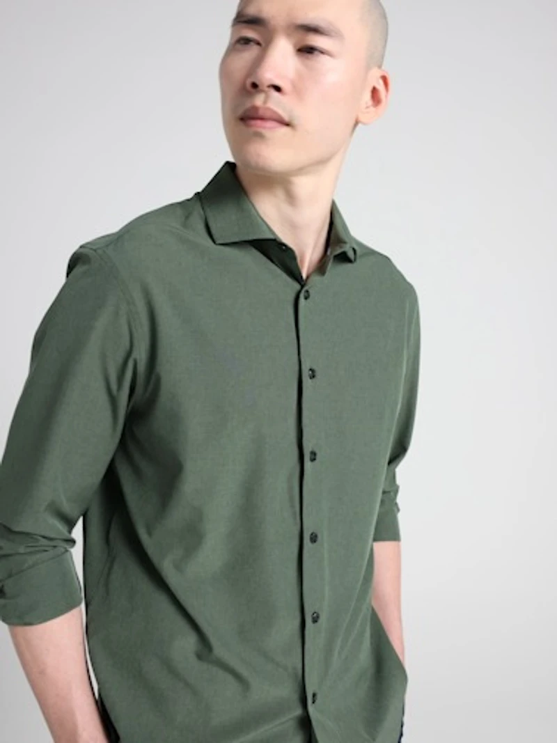 Modern Fit 4-Way Stretch Button Up Shirt