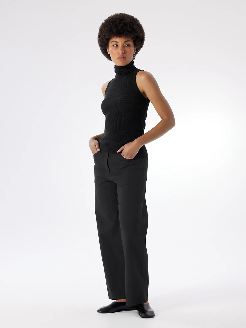Conic Wool Halter