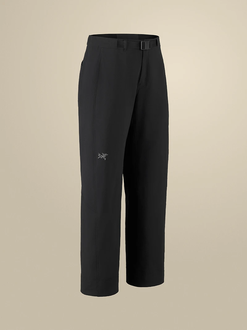 Nia Pant