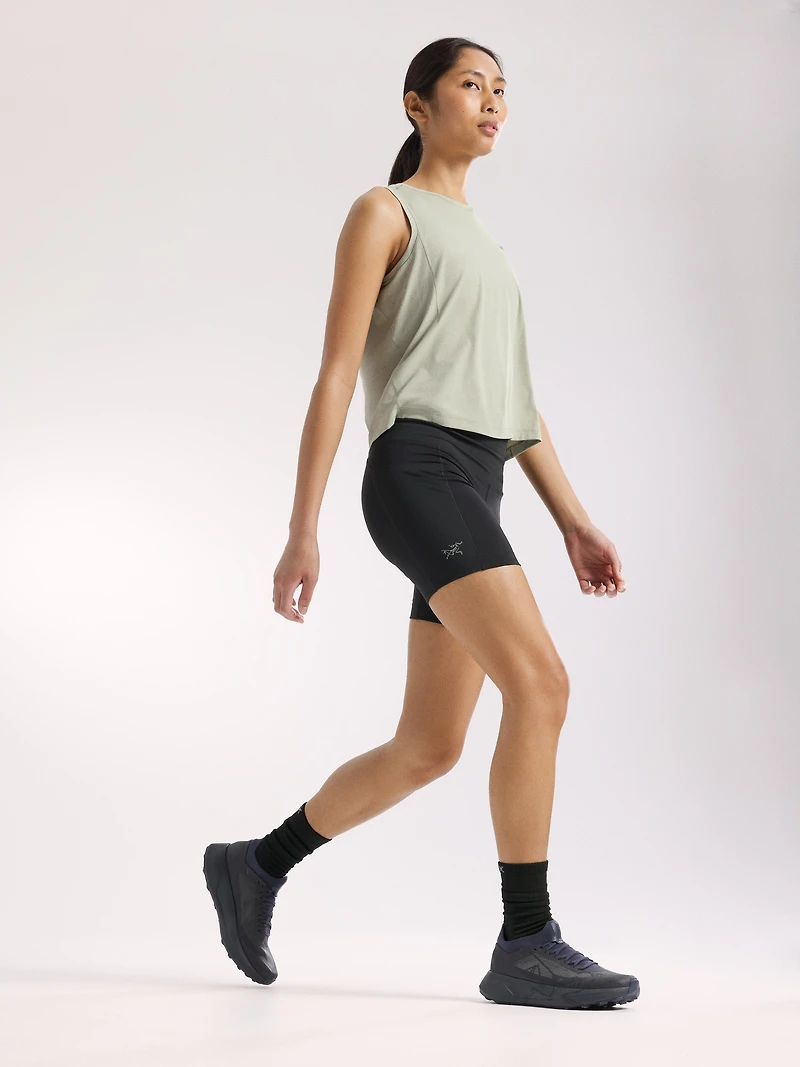Essent High-Rise Utility Short 6"