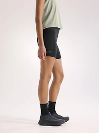 Essent High-Rise Utility Short 6"