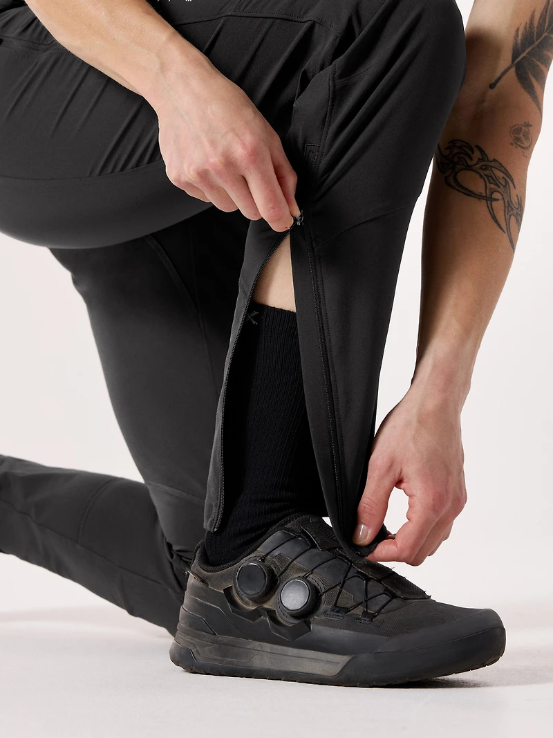Rhoam Pant