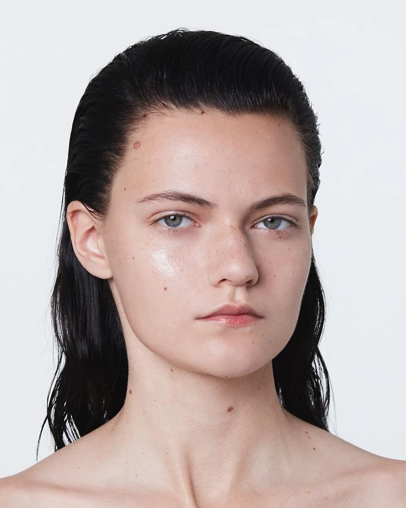 Éclat de Beauté Effet Lumière Face & Lip Gloss