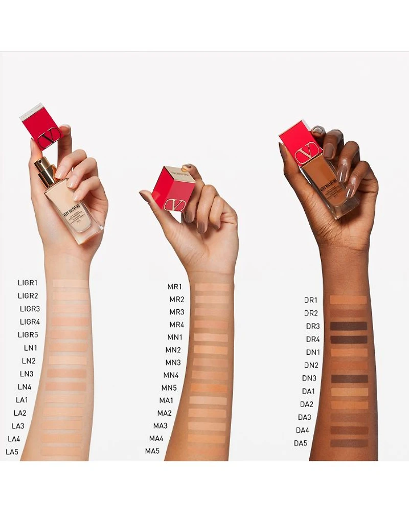 Very Valentino 24 Hour Wear Liquid Foundation