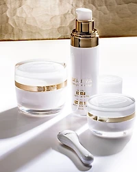 Sisleÿa L'Intégral Anti-Age Radiance Anti-Dark Spot Serum 1 oz.