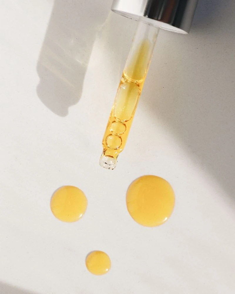 The Brightening Berry Vitamin C Facial Oil 1 oz.