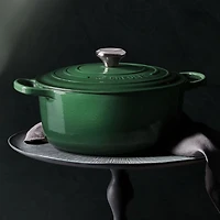Quart Signature Round Dutch Oven