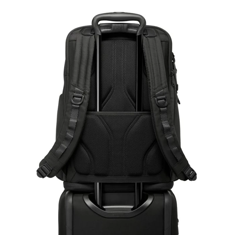 Nomadic Backpack