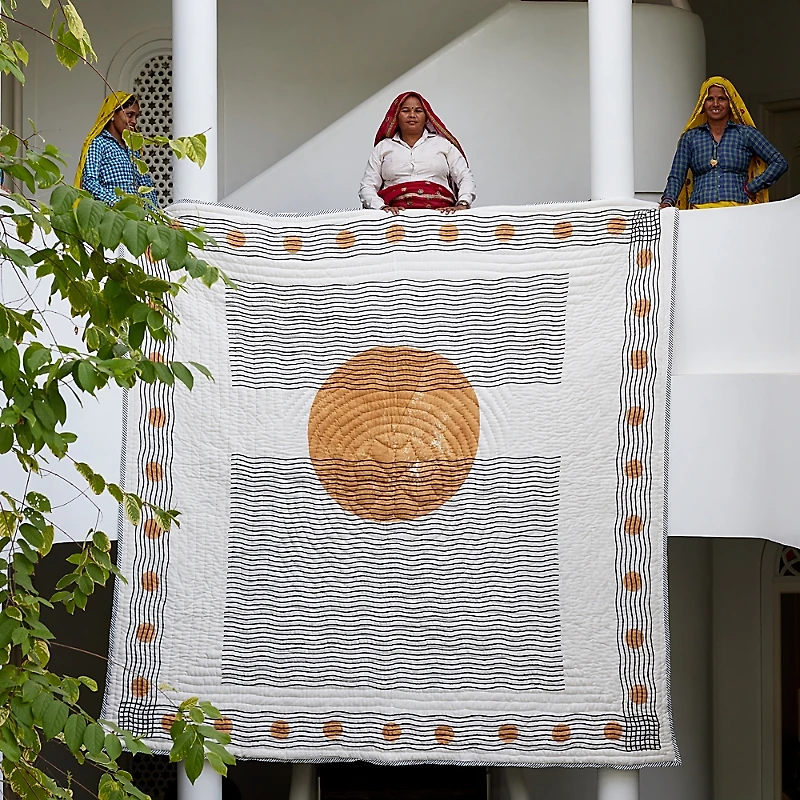 Cqc La Ascension Queen Quilt Set