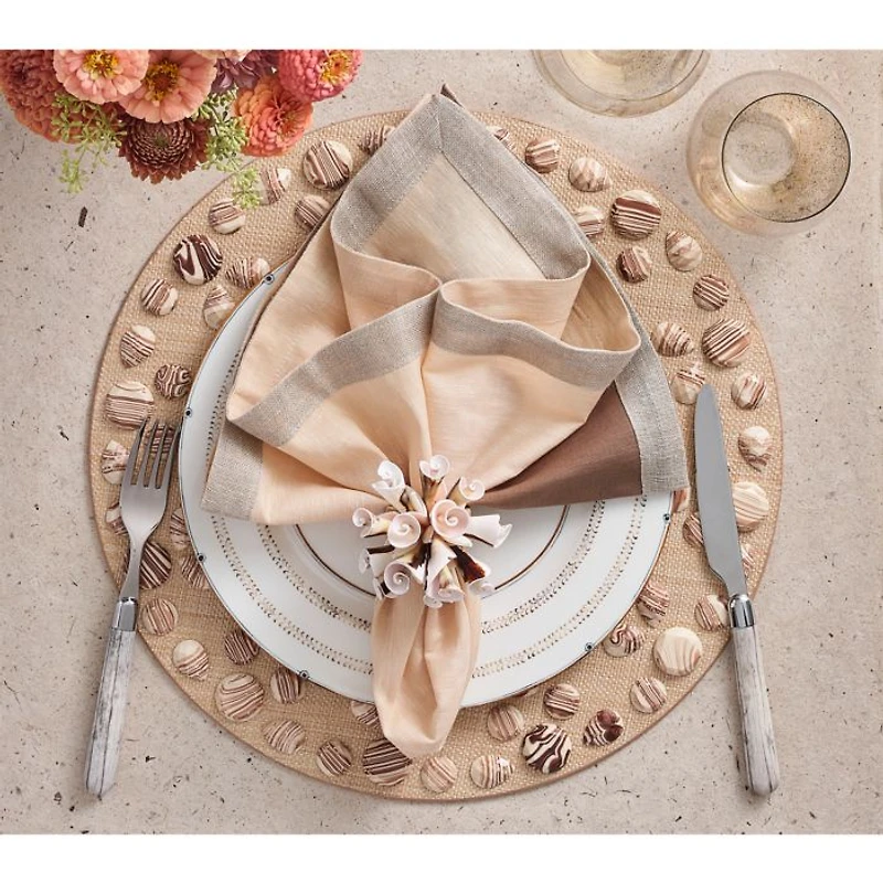 Seashell Burst Napkin Ring in Ivory and Natural